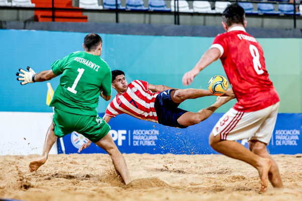 Сборная России во второй раз переиграла Парагвай