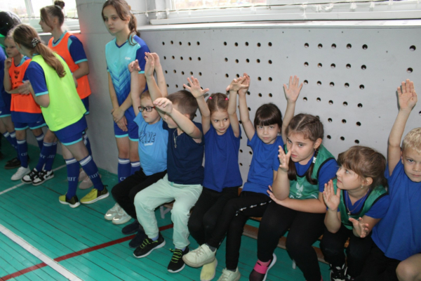 Пименов и Гасилин приехали к победителям фестиваля &laquo;Футбол в школе&raquo; 