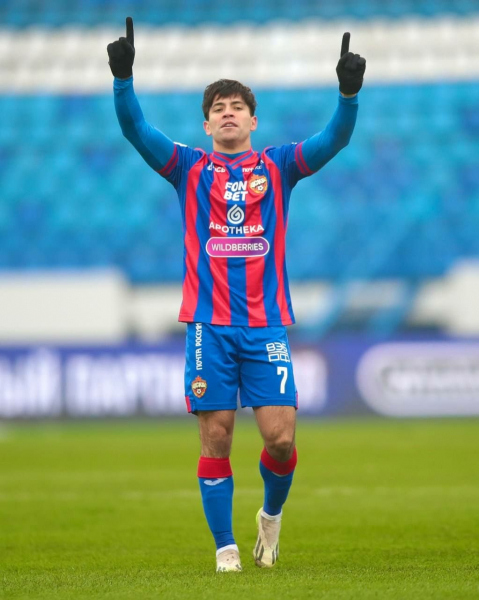 
        ЦСКА весь матч цеплялся за гол Давилы, но не сдержал &laquo;Факел&raquo;. Обе команды продлили беспроигрышные серии
        
        
        
	