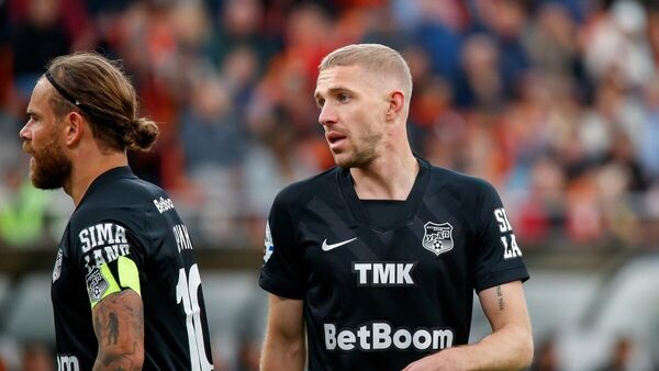 Футболиста "Урала" Газинского дисквалифицировали на два матча