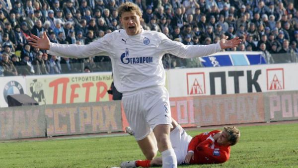 &laquo;В &ldquo;Спартаке&rdquo; Погребняка убивали морально. Вся команда бегает, а Старков отправляет его тренироваться с вратарями!&raquo;