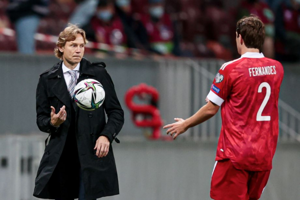 Сборная России по футболу, когда заканчивается контракт Валерия Карпина, что будет дальше, уйдёт ли тренер, мнение