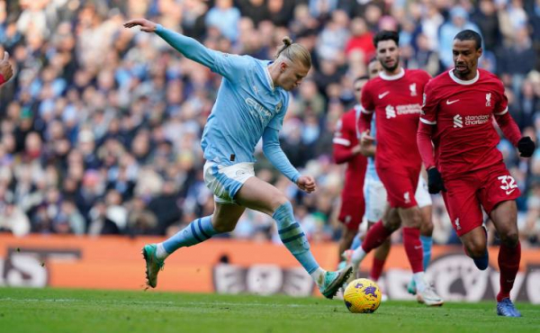 &laquo;Ливерпуль&raquo; сдержал &laquo;Ман Сити&raquo;. Борьба за титул АПЛ принимает новый оборот