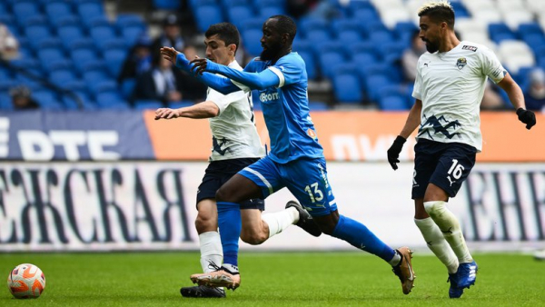 Футболисты &laquo;Динамо&raquo; сыграют с &laquo;Сочи&raquo; в матче чемпионата России