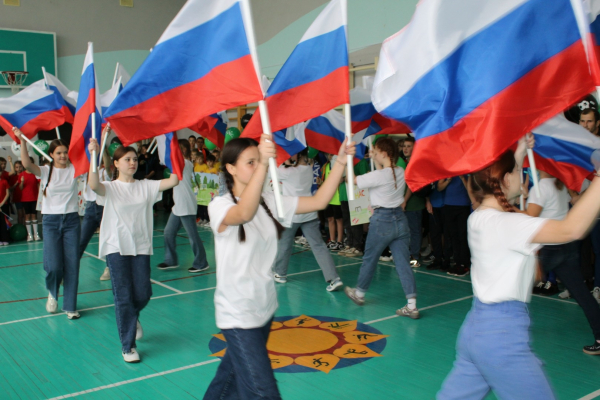 Пименов и Гасилин приехали к победителям фестиваля &laquo;Футбол в школе&raquo; 