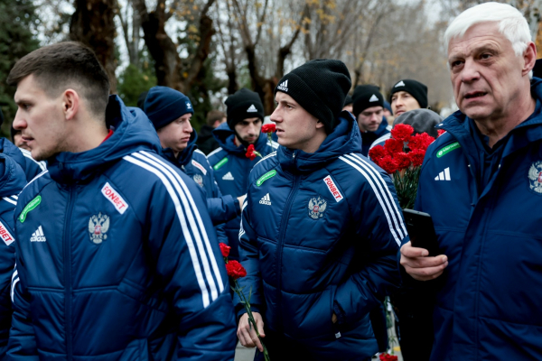 Сборная России посетила Мамаев курган