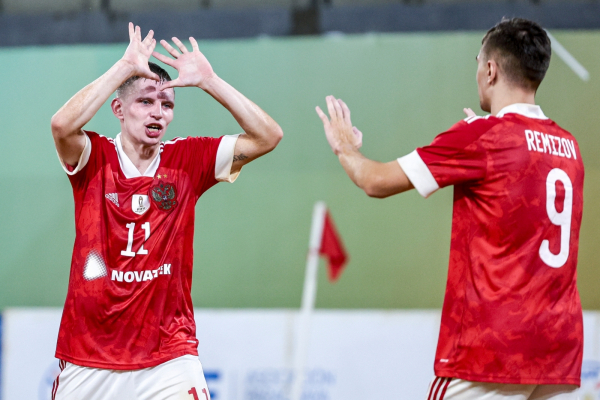 Сборная России во второй раз переиграла Парагвай