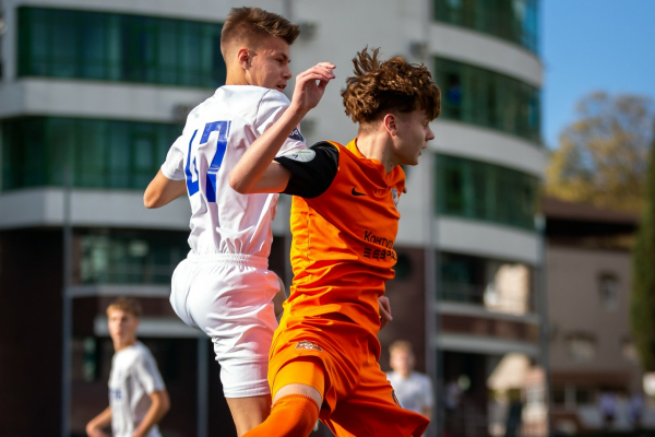 &laquo;СКА Хабаровск&raquo; возглавил таблицу турнира победителей МЮФЛ-3