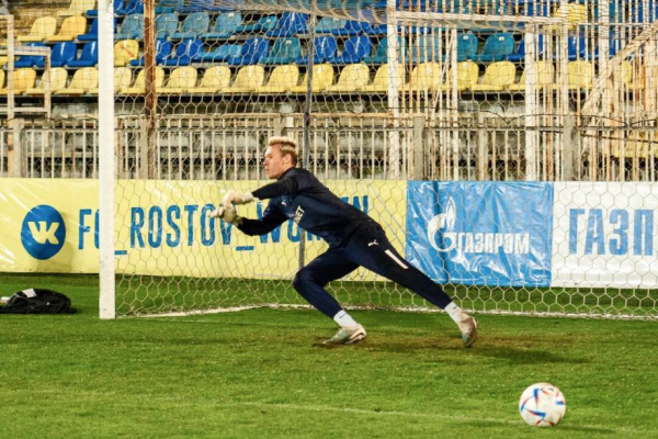 Вратарь из клуба Василия Уткина Эгриси неделю тренировался в Ростове у Карпина и Кафанова &mdash; интервью с Алексеем Клюкиным