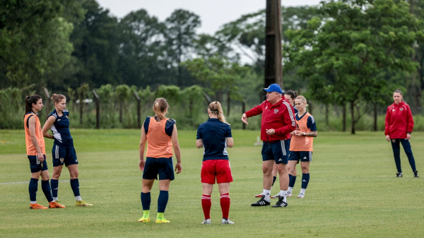Сборные России провели первые тренировки в Парагвае