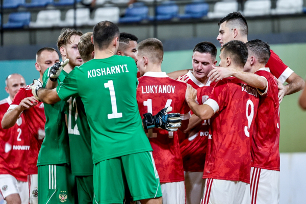 Сборная России во второй раз переиграла Парагвай