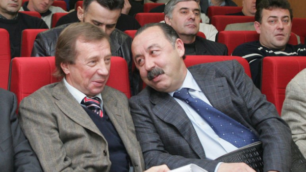 
        &laquo;Горячие сердца&raquo;: лучшие российские тренеры начала XXI века снова противостоят друг другу
        
        
        
	