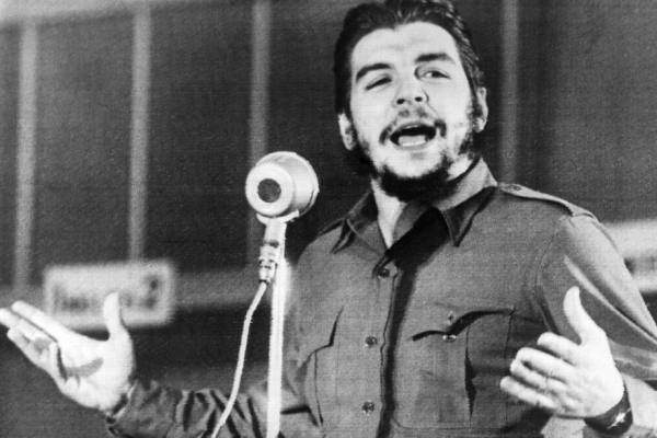 Че Гевара, революция на Кубе, Фидель Кастро: увлечение футболом и регби, матч в шахматы с Фишером, спортивный журналист