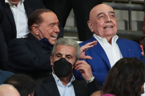 Футбол, чемпионат Италии, Серия А, Монца: клуб Берлускони, удар ножом Пабло Мари, игра за Арсенал, поддержка фанатов