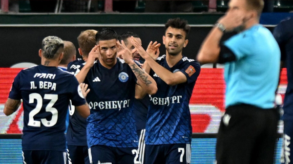 Спортдиректор "Оренбурга" заявил, что игроки сами создают моменты у своих ворот