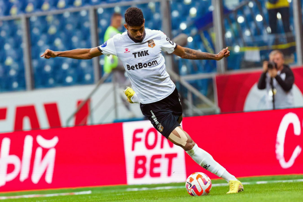 РПЛ-2023/2024, лучшие молодые футболисты 16-го тура: Тюкавин, Файзуллаев, Пиняев, Салтыков, Безруков, Лангович, Итало