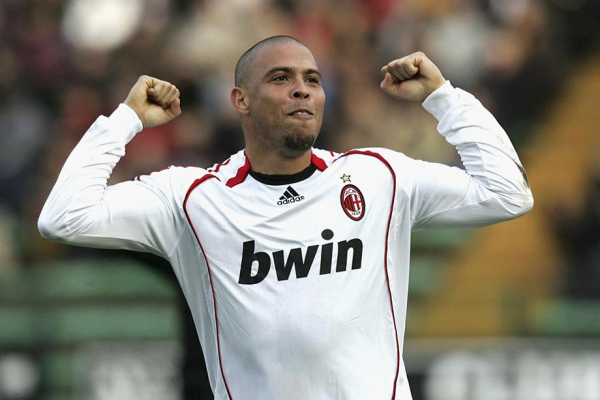 &laquo;Золотой мяч&raquo;: где заканчивали карьеры его обладатели &ndash; Кака, Каннаваро, Роналдиньо, Шевченко, Недвед, Роналдо, Оуэн