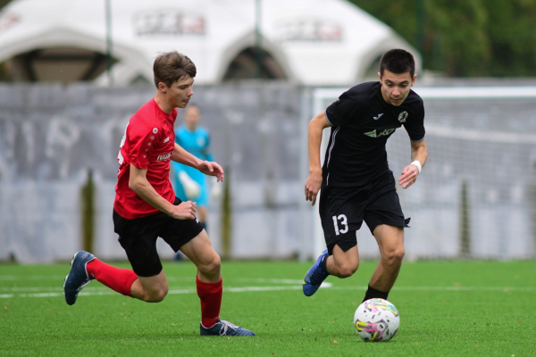 &laquo;Ленинградец&raquo; и &laquo;Акрон-Академия Коноплёва&raquo; одержали первые победы