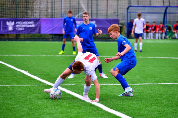 &laquo;Ленинградец&raquo; и &laquo;Акрон-Академия Коноплёва&raquo; одержали первые победы