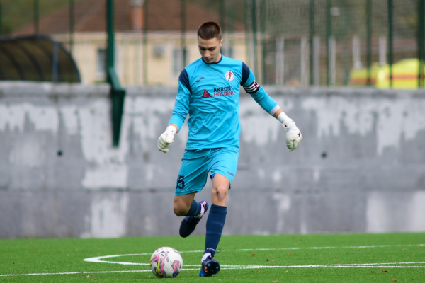 &laquo;Ленинградец&raquo; и &laquo;Акрон-Академия Коноплёва&raquo; одержали первые победы