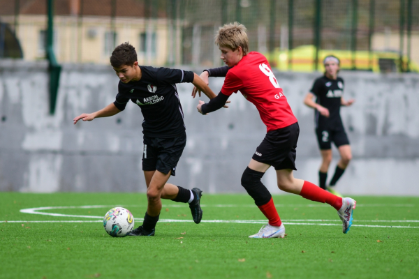 &laquo;Ленинградец&raquo; и &laquo;Акрон-Академия Коноплёва&raquo; одержали первые победы