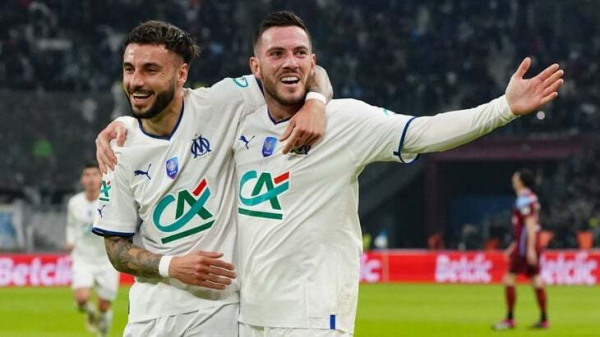 Хет-трик Обамеянга принес &laquo;Марселю&raquo; победу в матче с &laquo;Аяксом&raquo; и вывел в плей-офф Лиги Европы