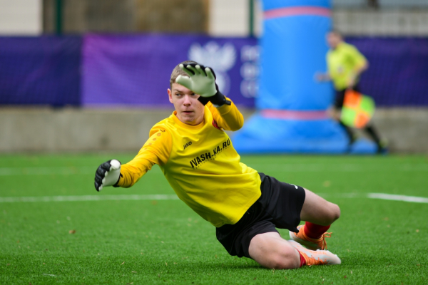 &laquo;Ленинградец&raquo; и &laquo;Акрон-Академия Коноплёва&raquo; одержали первые победы