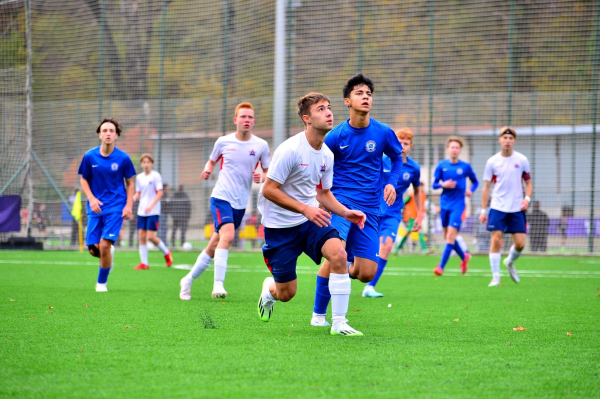 &laquo;Ленинградец&raquo; и &laquo;Акрон-Академия Коноплёва&raquo; одержали первые победы