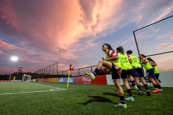 Сборная России по пляжному футболу выиграла все матчи в Асунсьоне