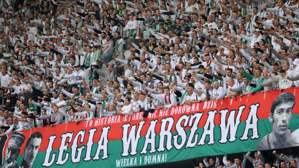 Полиция предъявила обвинения 46 польским фанатам после беспорядков в Англии