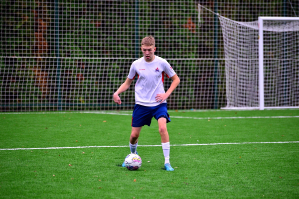 &laquo;Ленинградец&raquo; и &laquo;Акрон-Академия Коноплёва&raquo; одержали первые победы