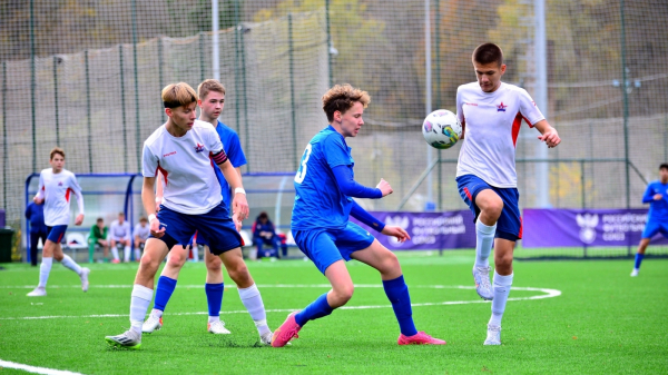 &laquo;Ленинградец&raquo; и &laquo;Акрон-Академия Коноплёва&raquo; одержали первые победы