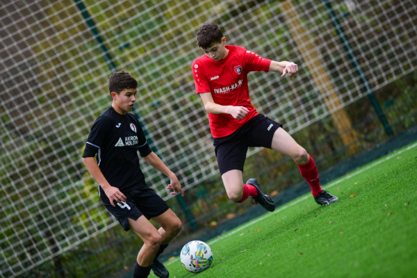 &laquo;Ленинградец&raquo; и &laquo;Акрон-Академия Коноплёва&raquo; одержали первые победы