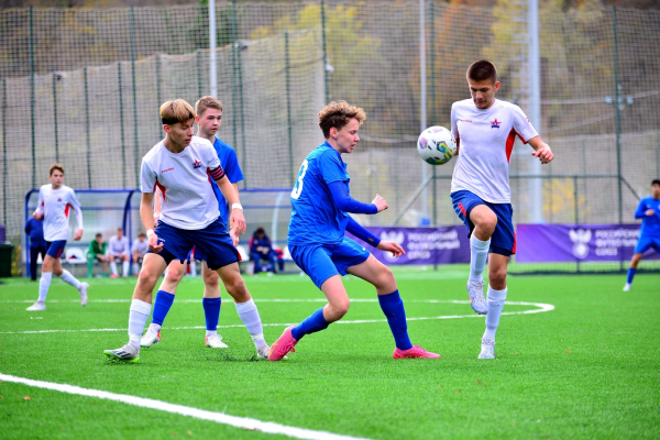 &laquo;Ленинградец&raquo; и &laquo;Акрон-Академия Коноплёва&raquo; одержали первые победы