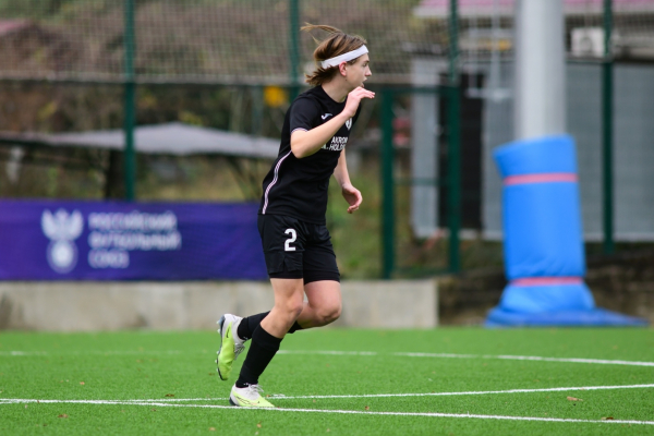 &laquo;Ленинградец&raquo; и &laquo;Акрон-Академия Коноплёва&raquo; одержали первые победы