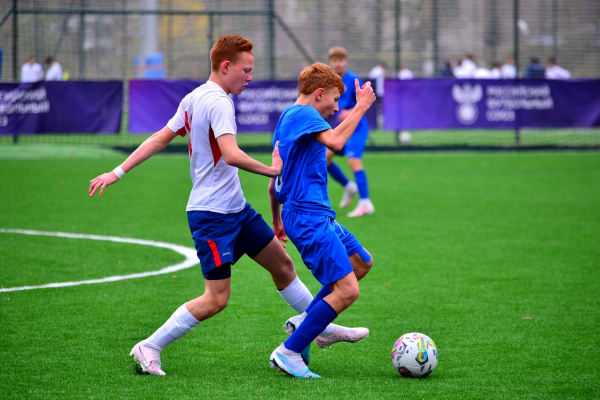 &laquo;Ленинградец&raquo; и &laquo;Акрон-Академия Коноплёва&raquo; одержали первые победы