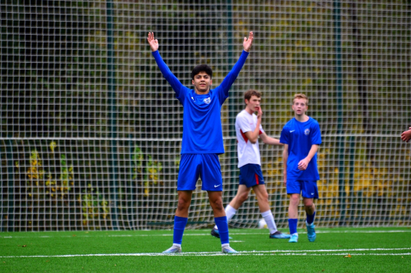 &laquo;Ленинградец&raquo; и &laquo;Акрон-Академия Коноплёва&raquo; одержали первые победы
