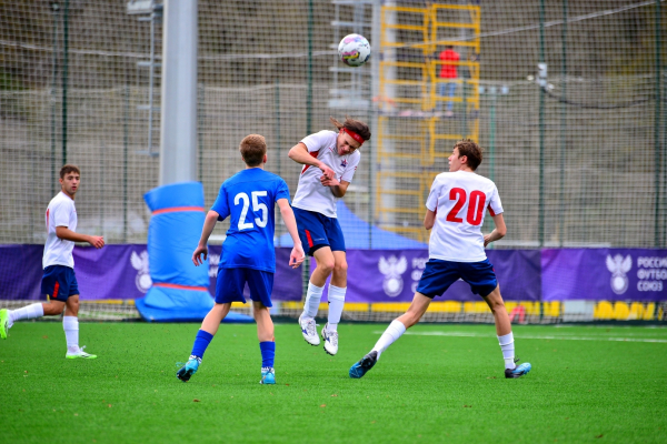 &laquo;Ленинградец&raquo; и &laquo;Акрон-Академия Коноплёва&raquo; одержали первые победы