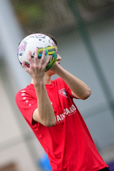 &laquo;Ленинградец&raquo; и &laquo;Акрон-Академия Коноплёва&raquo; одержали первые победы