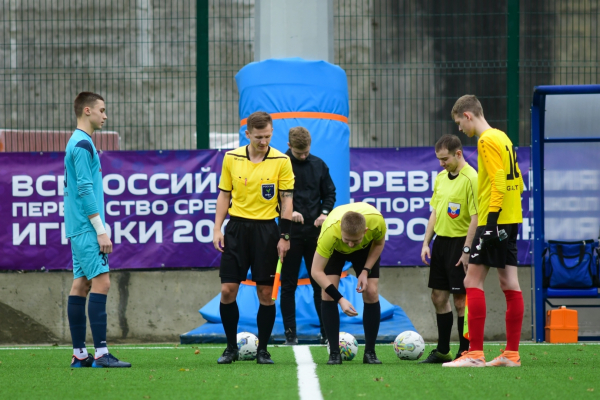 &laquo;Ленинградец&raquo; и &laquo;Акрон-Академия Коноплёва&raquo; одержали первые победы