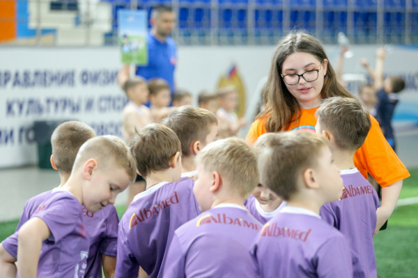 320 детей сыграли в футбол на фестивале &laquo;Крохабол&raquo; в Новосибирске