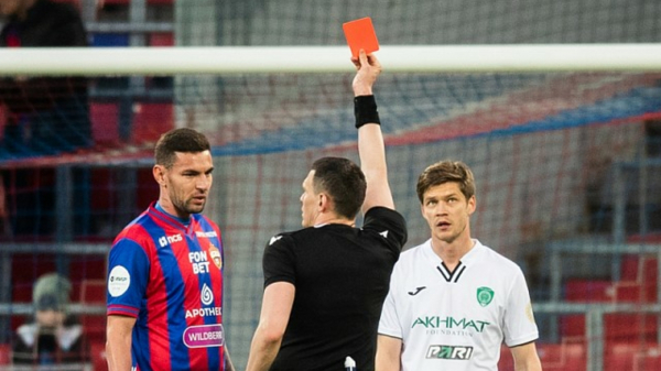 КДК дисквалифицировал Виллиана Рошу на два матча РПЛ