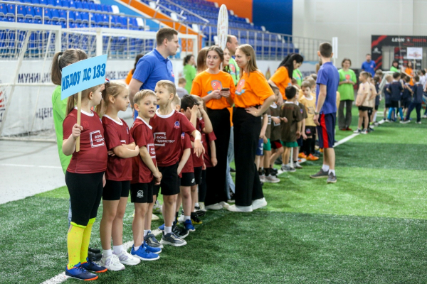 320 детей сыграли в футбол на фестивале &laquo;Крохабол&raquo; в Новосибирске
