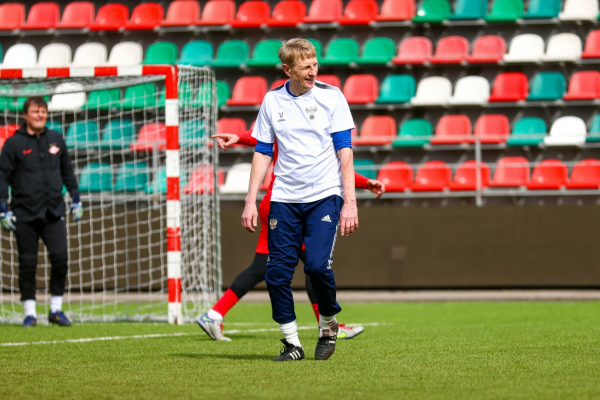 Ветераны Комитета ветеранов футбола РФС выиграли апрельский тур &laquo;Негаснущих звёзд-2024&raquo;