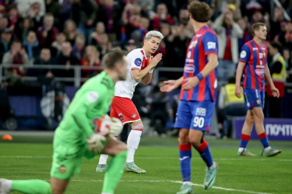 Полные нули. ЦСКА и &laquo;Спартак&raquo; не наиграли на победу, сделав подарок конкурентам