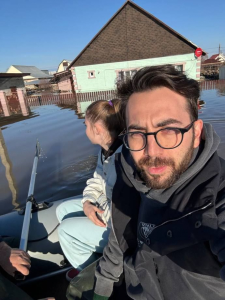 Наводнение в Оренбурге, монолог футбольного комментатора и блогера Карена Адамяна, как он помог пострадавшим, интервью