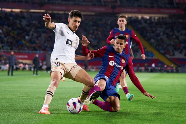 Барселона &mdash; Валенсия &mdash; 4:2, обзор матча 33-го тура Примеры, голы, опасные моменты, 29 апреля 2024