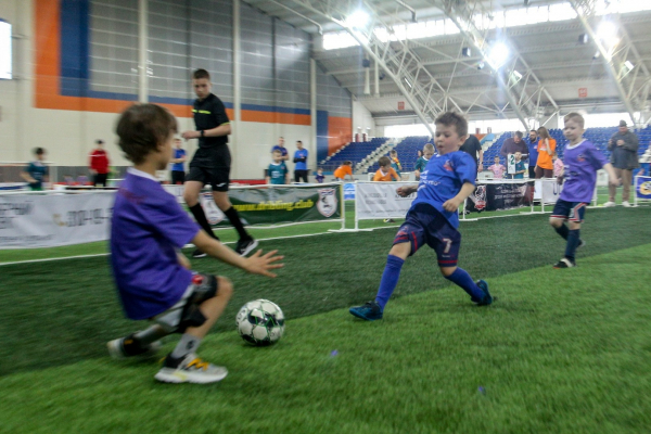 320 детей сыграли в футбол на фестивале &laquo;Крохабол&raquo; в Новосибирске