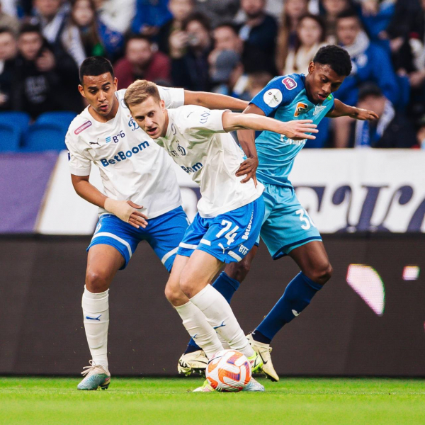 Тюкавин вернул &laquo;Динамо&raquo; в борьбу за чемпионство. Команда Лички выиграла у &laquo;Зенита&raquo;