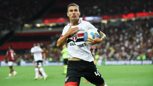 &laquo;Сан-Паулу&raquo; &mdash; &laquo;Палмейрас&raquo;. Ставка (к. 2.50) и прогноз на чемпионат Бразилии 30 апреля 2024 года